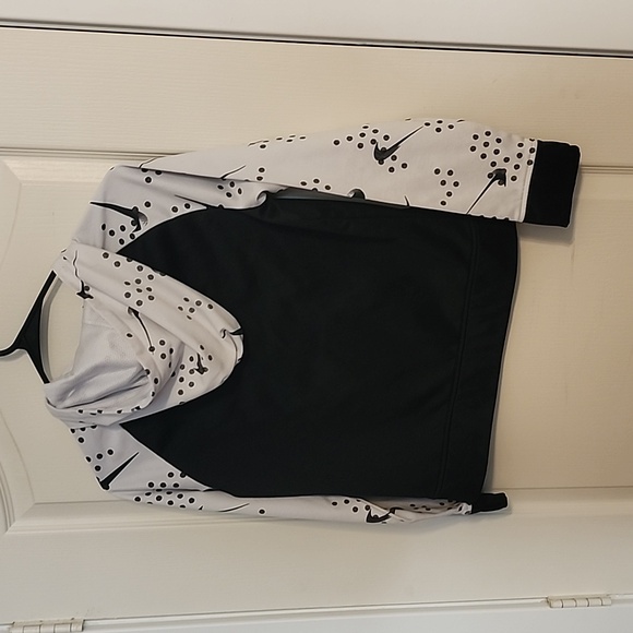 NIKE Hoodie Youth LARGE Black and White - Picture 3 of 3
